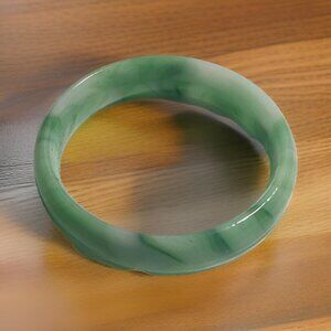 Green Jade Bangle